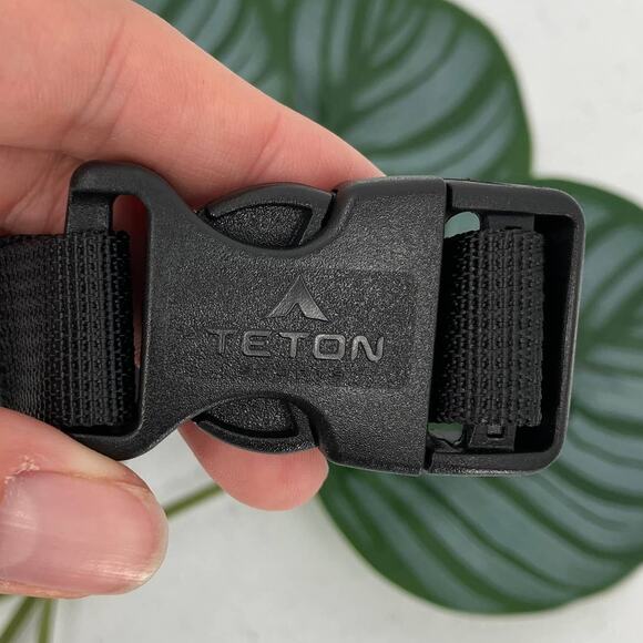 Teton Sports Vista 2 Person Quick Tent Plastic Clip Replacement Part Nylon Strap - Picture 2 of 5